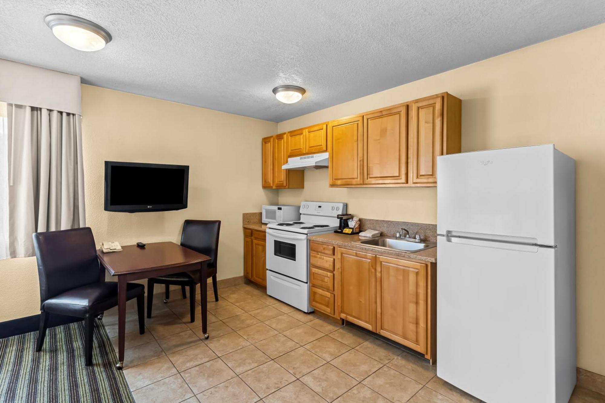 Quality Inn & Suites Vancouver - Hazel Dell Экстерьер фото